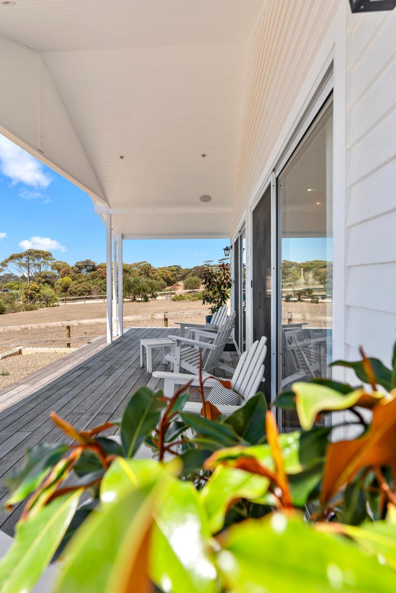 Magnolia Villa Emu Bay Exterior photo